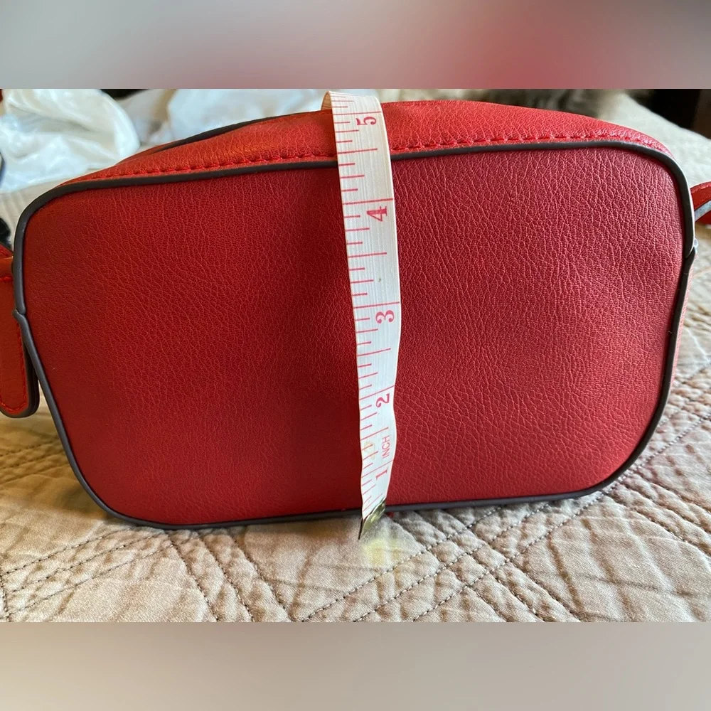 GAP crossbody zipper close bag - Picture 7 of 8